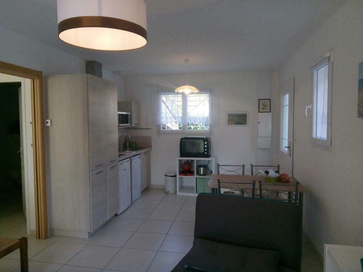 Maison indépendante Salinelles Extérieur photo
